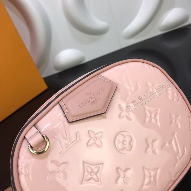 LV包 LV女包 新款Beltbag腰包 MonogramVernis漆光牛皮 LV斜挎小包 LV單肩包  ydh3257